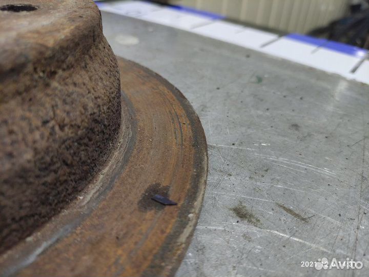 Тормозной диск задний левый Kia Ceed G4FC 2009