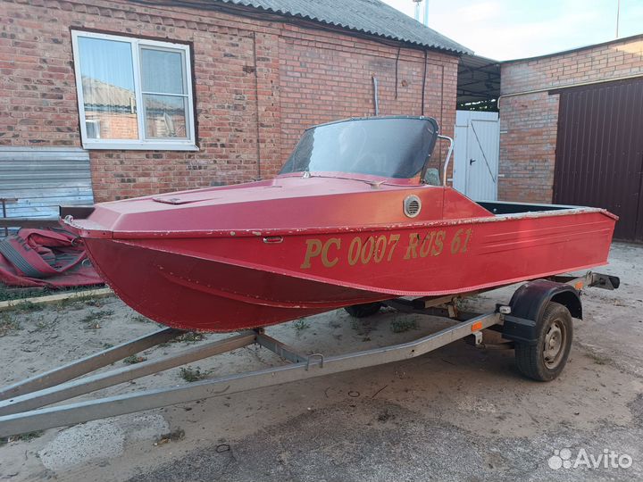 Продаю мотолодку
