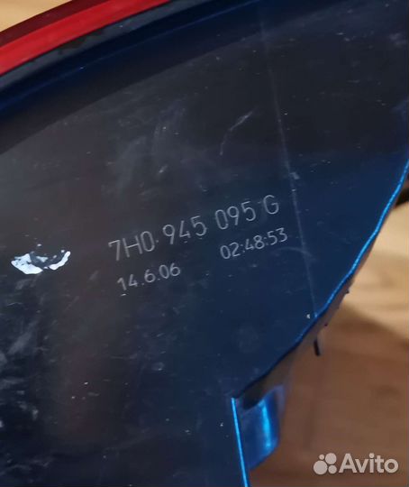 Фонарь задний левый Volkswagen T5 оригинал