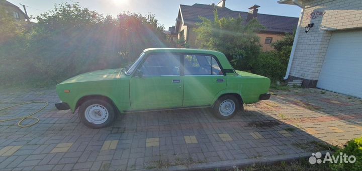 ВАЗ 2105 1.3 МТ, 1982, 165 000 км