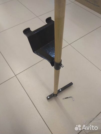 Комплект держателя флага на машину