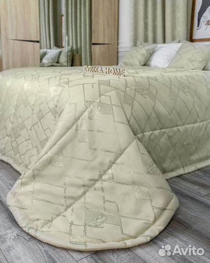 Покрывало Иззи фисташка новое плед на кровать
