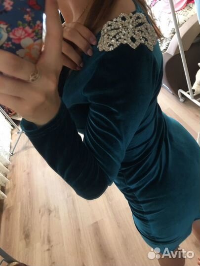 Вечернее платье