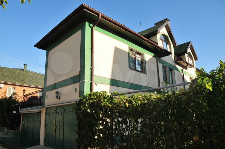 Дом 496,5 м² на участке 6 сот.