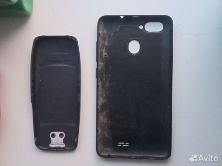 Задняя панель телефона