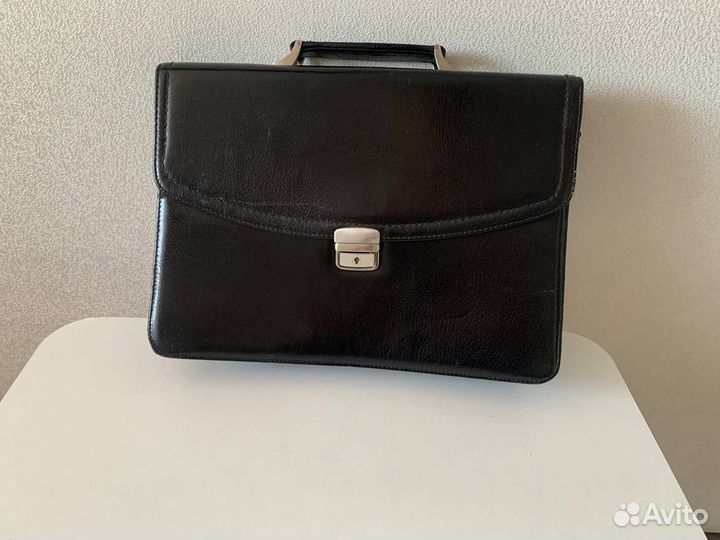 Koжaный Пoртфeль мужcкoй чёрный