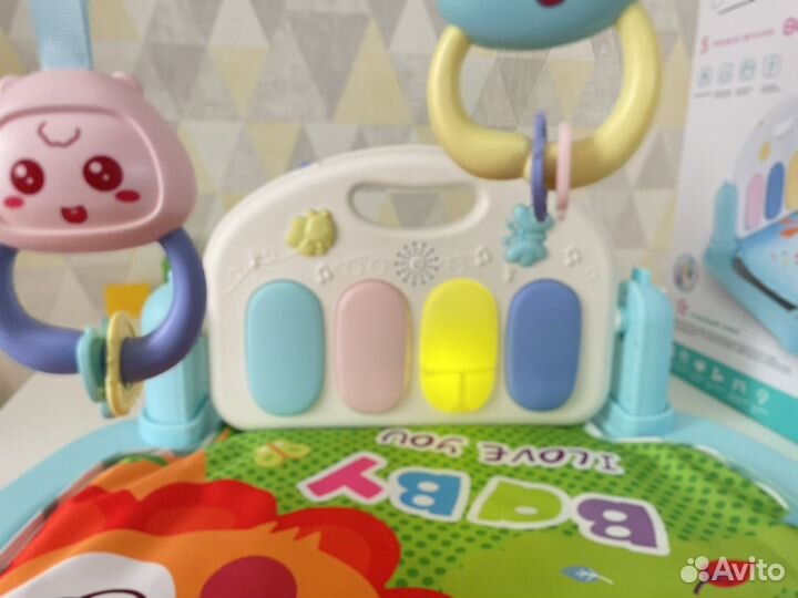 Развивающий коврик с пианино