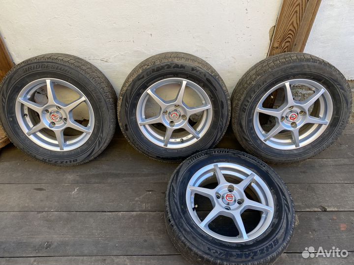 Bridgestone Blizzak VRX 185/65 R14