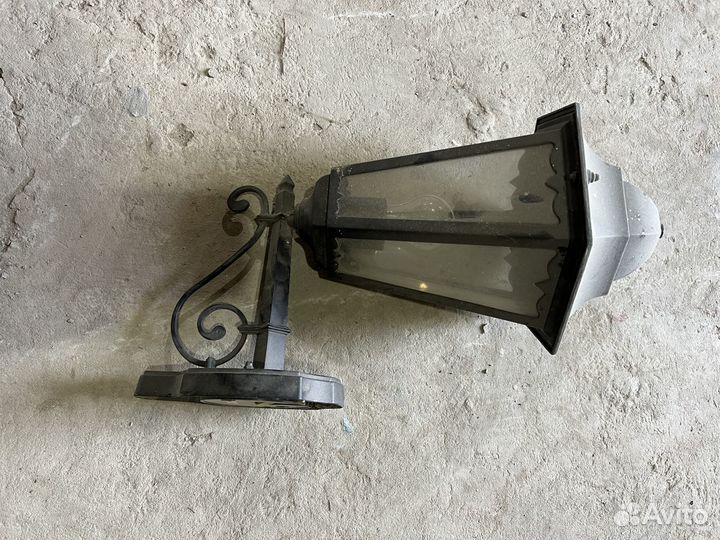 Фонарь уличный садовый