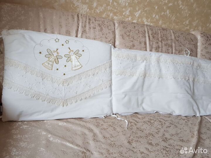 Мягкий бортик в кроватку