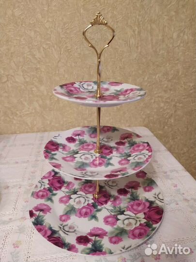 Фруктовница трехярусная