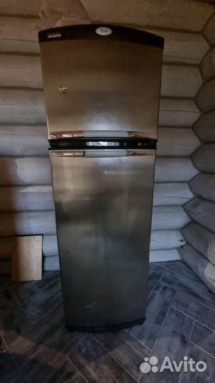 Холодильник бу whirlpool
