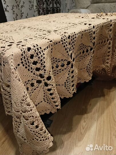 Скатерть ажурная