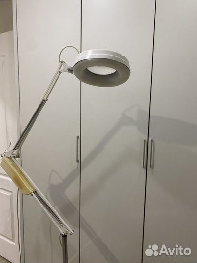 Лампа лупа для косметолога