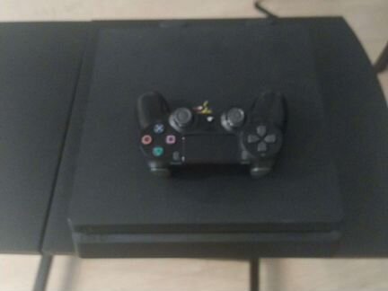 Sony playstation 4 PS4 slim