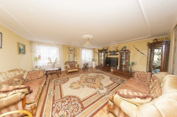 Коттедж 319,3 м² на участке 15 сот.