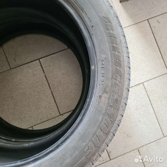 Bridgestone Dueler H/L 33A 235/55 R20