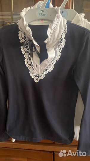 Школьная блузка 140. Цена за все три