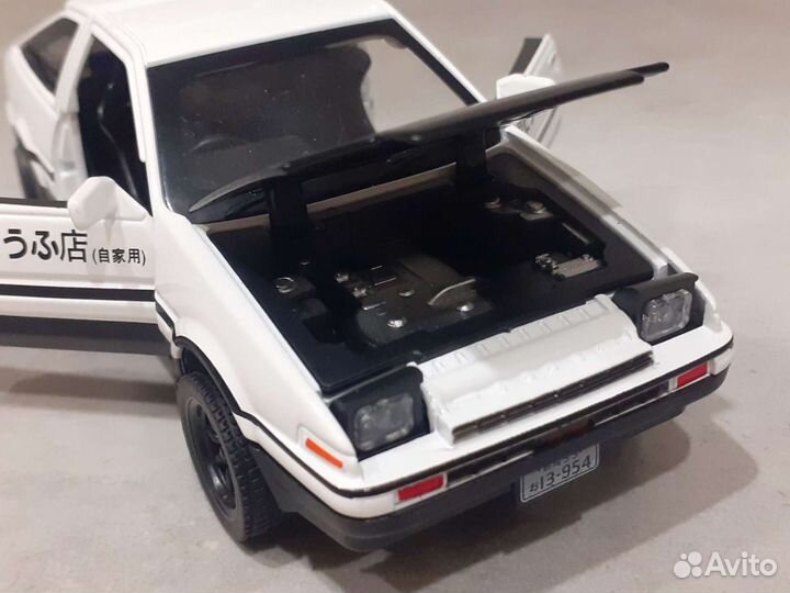 Моделька toyota ae86