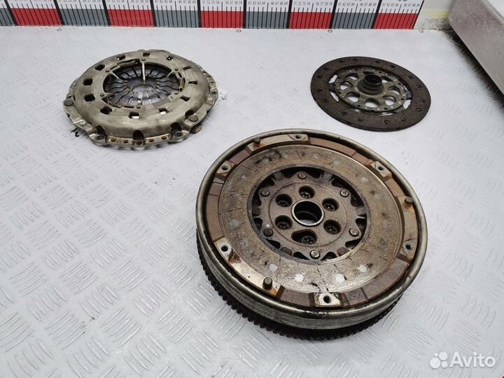 Маховик для BMW 3-Series (E90/E91/E92/E93)