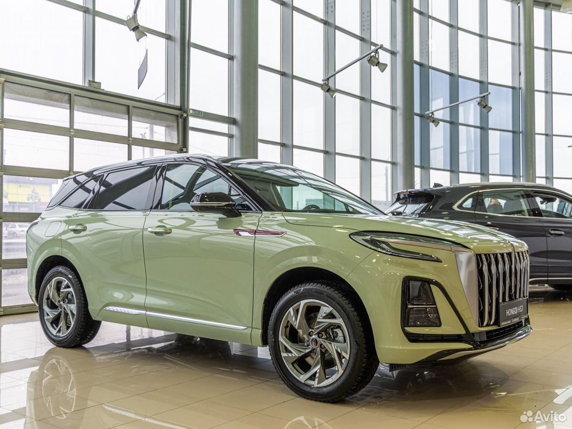 Hongqi HS3 1.5 AMT, 2025