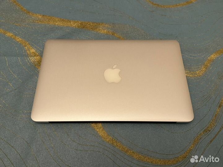Apple MacBook Air 11