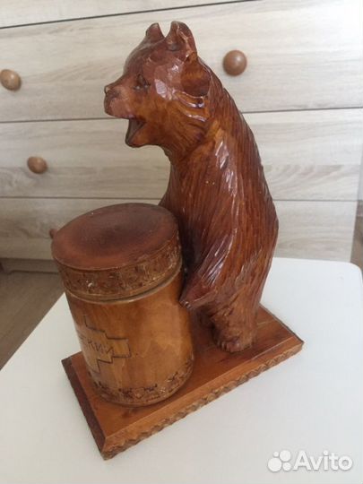 Лаковые шкатулки, деревянный медведь