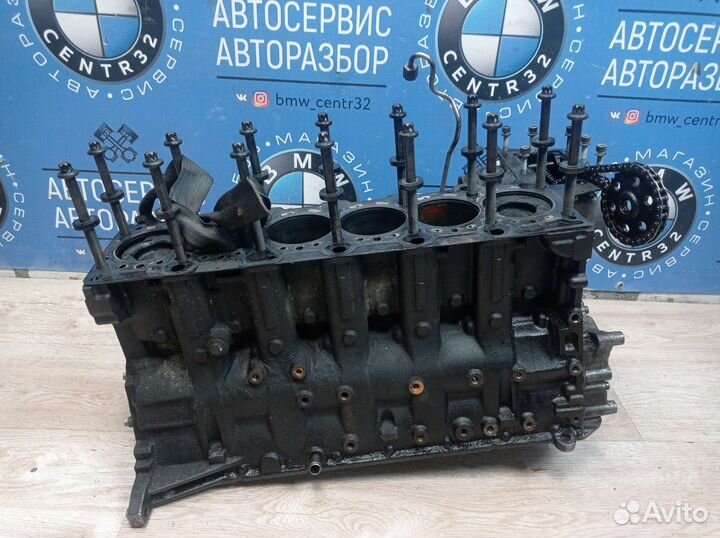 Блок цилиндров на BMW m57 306d2