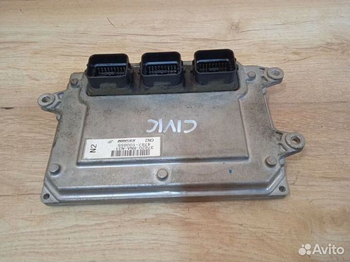 Блок управления двигателем Honda Civic 4D 1.8