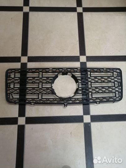 Решотка радиатора на Мерседес Гелендваген