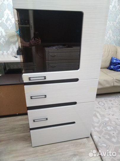 Стенка в гостиную с подсветкой