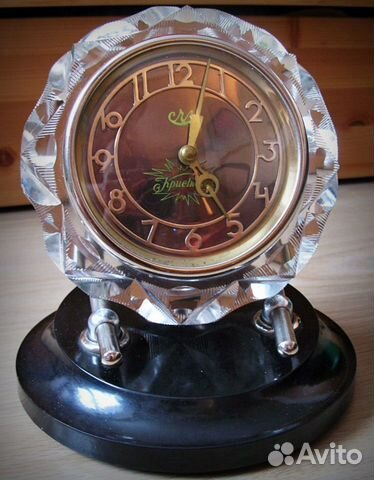 Часы настольные 