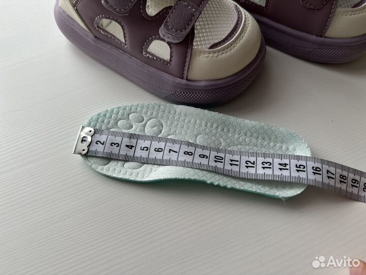 Новые сандалии в садик 25 размер