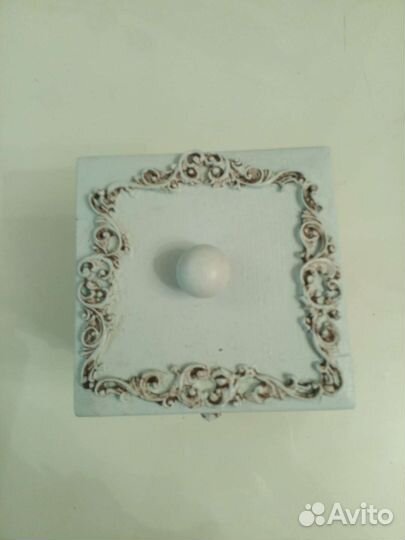 Емкость для хранения сыпучих