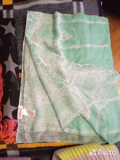 Шарфы платки палантины