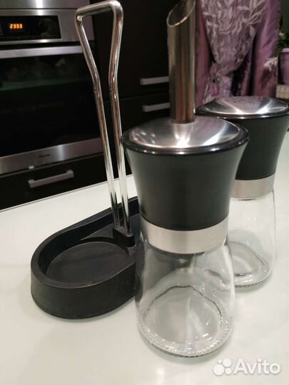 Набор для кухни(сахарница+солонка)