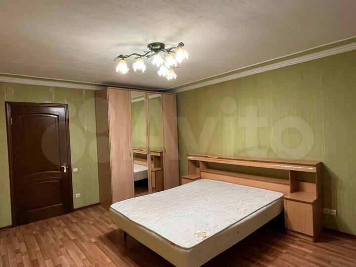 3-к. квартира, 101 м², 5/9 эт.