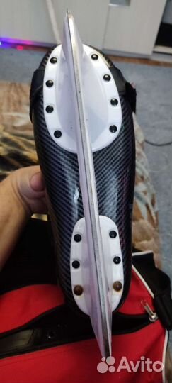 Коньки хоккейные