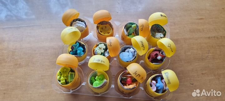 Игрушки Киндер новые в капсулах