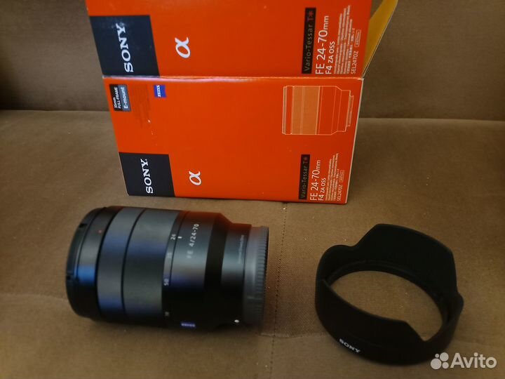 Sony Carl Zeiss Vario-Tessar T* 24-70mm f 4 ZA OSS