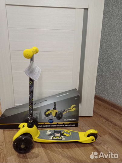 Самокат детский Бэтмен