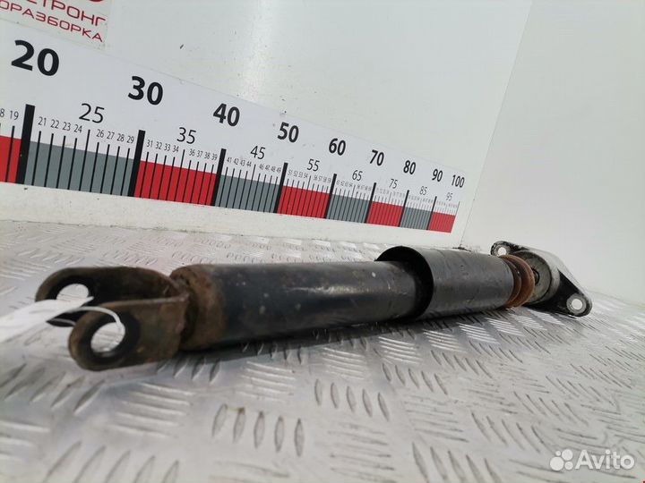 Амортизатор задний правый Hyundai i30 GD 2013