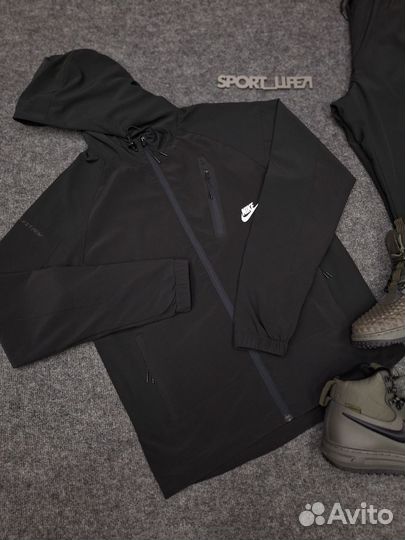 Спортивные костюмы Nike