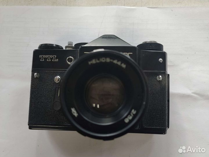 Плёночный фотоаппарат Зенит ттл