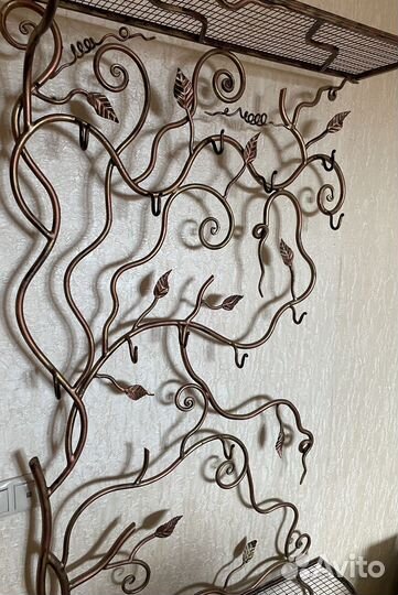 Вешалка для одежды напольная кованая