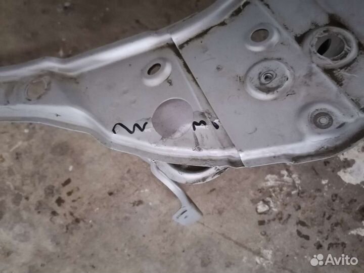 Рамка радиатора LADA x-ray