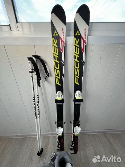 Горные лыжи Fischer, ботинки Tecnica. Комплект