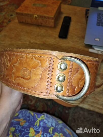 Кожаный ошейник и поводок для крупной собаки