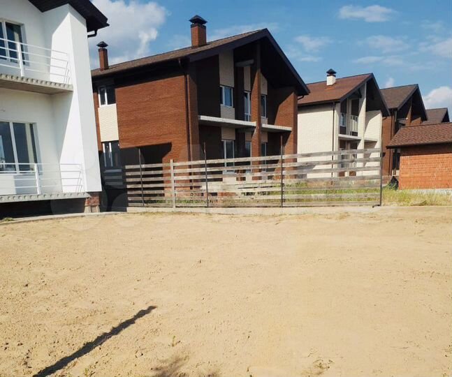 Коттедж 250,1 м² на участке 8,1 сот.