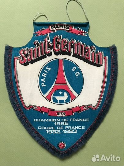 Вымпел футбольного клуба Paris Saint Germain